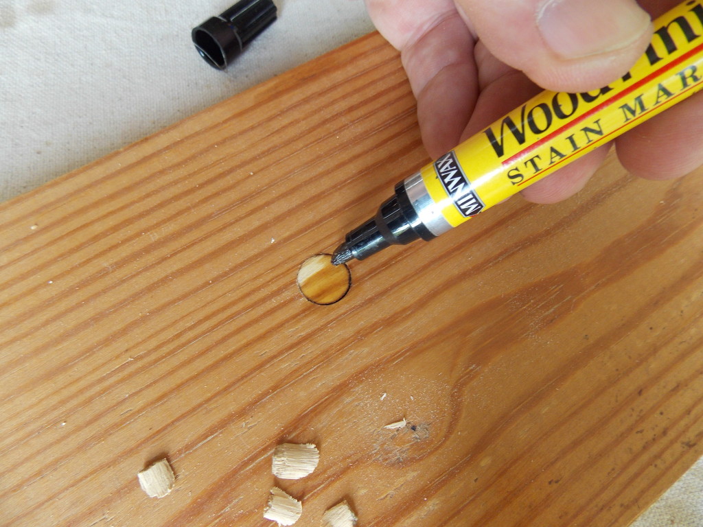 How to Fill Voids and Knot Holes in Wood