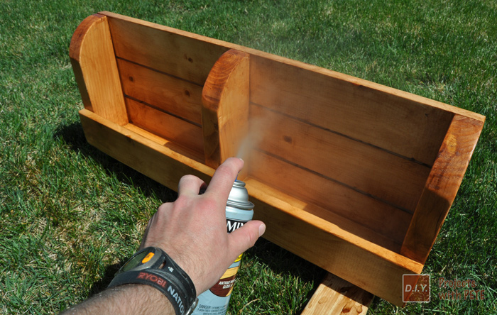 13-Sealing-wood-project-with-Minwax-Polyshades