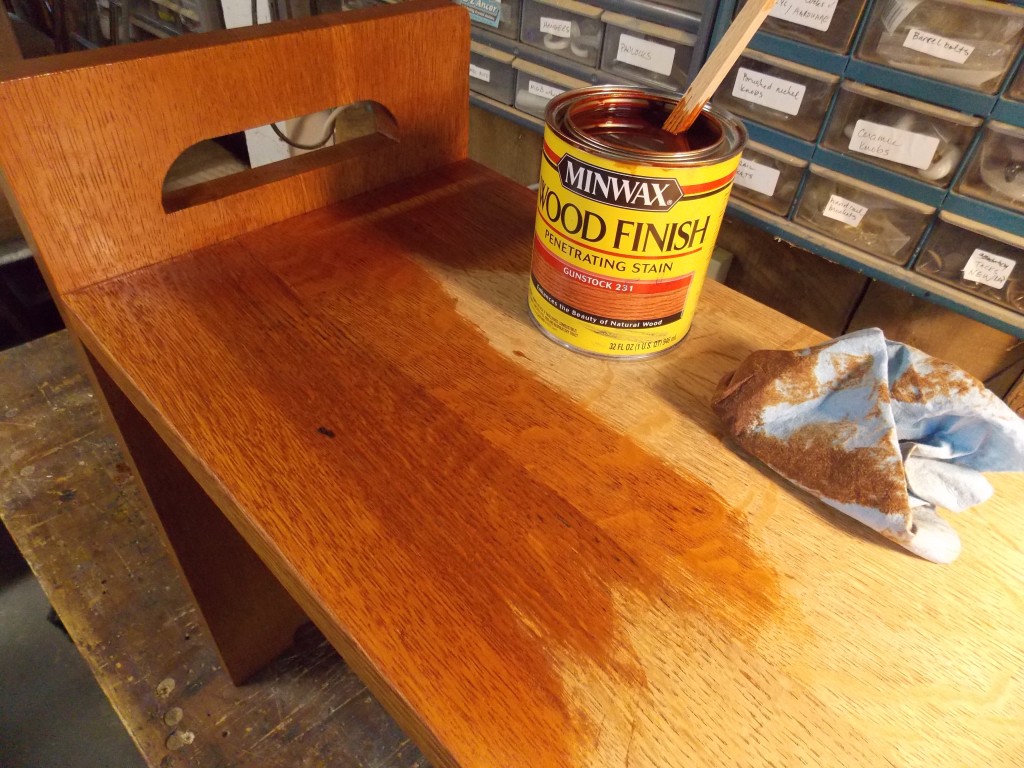 It can be applied with either a brush or a... Minwax ® Wood Finish ™. 