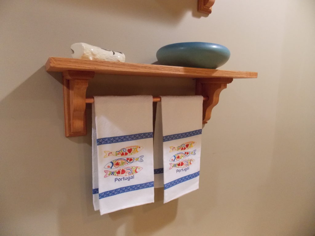 Two shelf towel discount rack